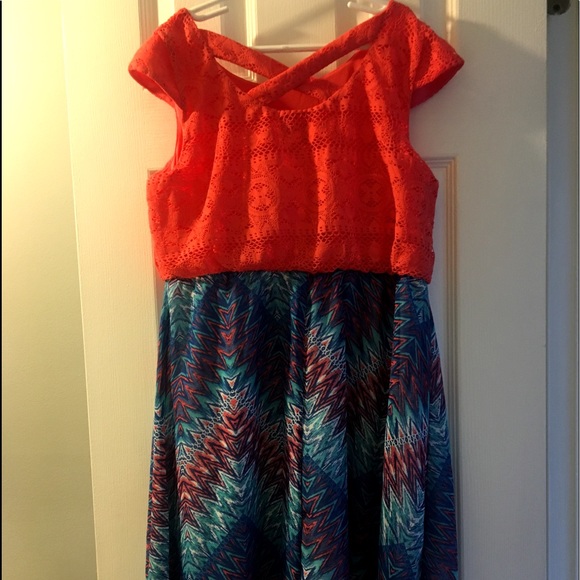 Pink & Blue GIRLS Handkerchief Edge Hem Dress XL - Picture 2 of 3